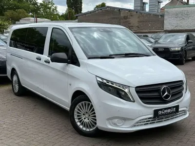 Gebraucht Mercedes Vito 190 PS (139 kW) 2023 Arktikweiss Van