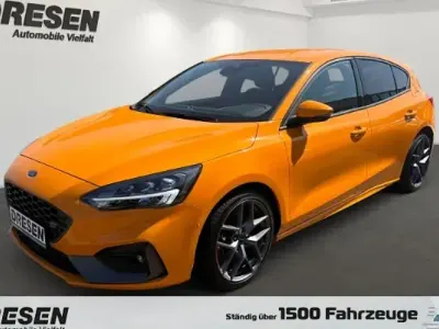 Gebraucht Ford Focus ST 280 PS (205 kW) 2022 Orange Limousine