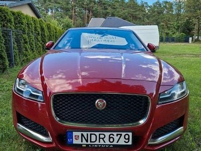 Jaguar XF