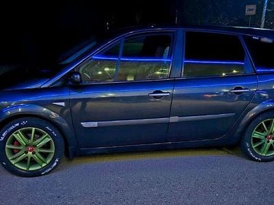 Gebraucht Renault Scénic II 777 PS (571 kW) 2005 Grau Van / Kleinbus