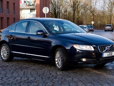 Blau Gebraucht 2012 Volvo S80 Executive Limousine | 19.999 €