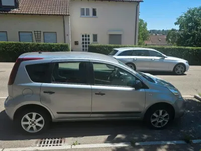 Gebraucht Nissan Note 88 PS (64 kW) 2010 Silber Kleinwagen