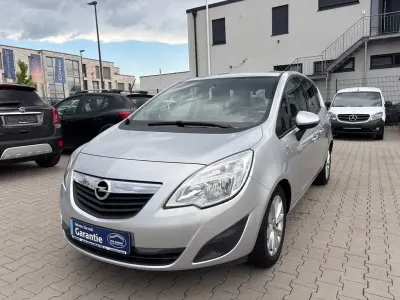 Gebraucht Opel Meriva Active 120 PS (88 kW) 2013 Silber Van / Kleinbus