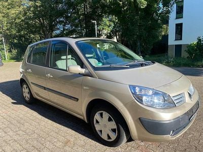 Gebraucht Renault Mégane II 112 PS (82 kW) 2006 Braun Van / Kleinbus