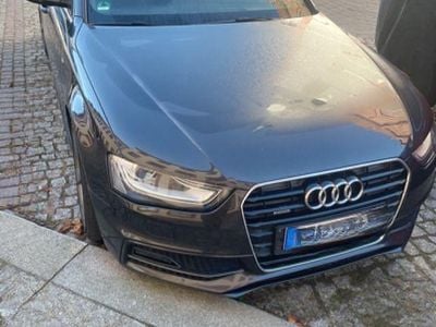 Schwarz Gebraucht 2013 Audi A4 S-Line Kombi | 12.999 € (Teuer)