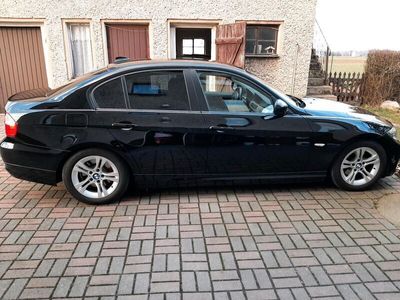 gebraucht BMW 318 i schwarz