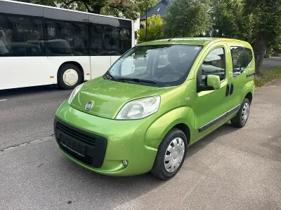 Używany Fiat Qubo Trekking 75 KM (55 kW) 2009 Zielony Minivan