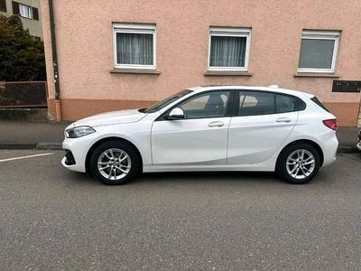 Gebraucht BMW 118 Sport Line 136 PS (100 kW) 2023 Weiß Kleinwagen