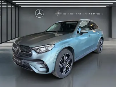 Gebraucht Mercedes GLC300 AMG 197 PS (144 kW) 2025 Silber SUV