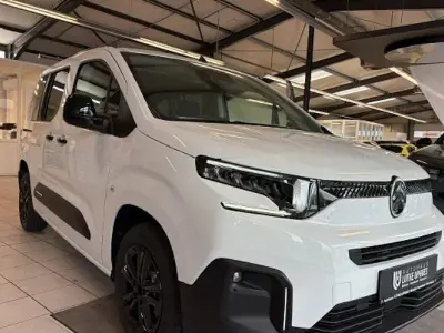 Neu Citroën Berlingo 102 PS (75 kW) 2026 Weiß Van / Kleinbus