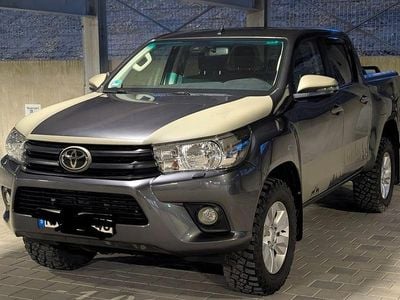 Gebraucht Toyota HiLux Comfort 150 PS (110 kW) 2019 Grau Pickup