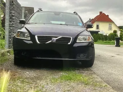 Gebraucht Volvo V50 136 PS (100 kW) 2008 Schwarz Kombi