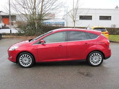 Gebraucht Ford Focus 125 PS (91 kW) 2012 Rot Limousine
