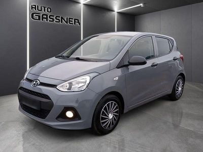 Grau Gebraucht 2015 Hyundai i10 Classic Kleinwagen | 6.490 € (Fairer Preis)