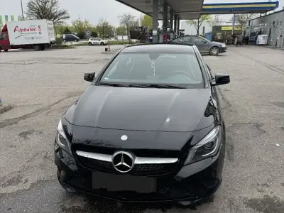 Gebraucht Mercedes CLA180 122 PS (89 kW) 2014 Schwarz Coupé