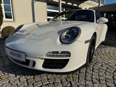 Porsche 911 Carrera GTS