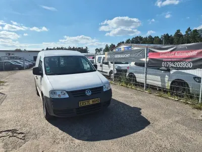 Gebraucht VW Caddy 80 PS (58 kW) 2009 Weiß Van / Kleinbus