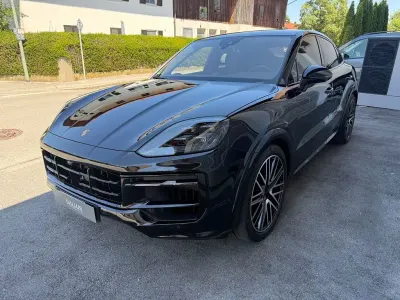 Gebraucht Porsche Cayenne 475 PS (349 kW) 2024 Schwarz SUV