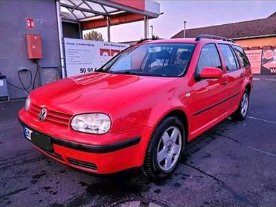 Rot Gebraucht 2002 VW Golf Limousine | 1.500 € (Fairer Preis)