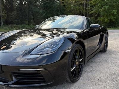Schwarz Gebraucht 2022 Porsche 718 Boxster Cabrio | 55.500 €