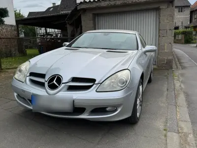 Second-hand Mercedes SLK200 163 CP (119 kW) 2004 Argintiu Cabrio