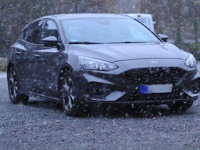 Second-hand Ford Focus ST-Line 125 CP (91 kW) 2018 Gri Berlinǎ