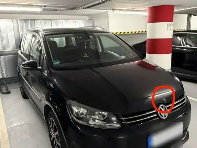 Gebraucht VW Touran Comfortline 140 PS (102 kW) 2010 Schwarz Van / Kleinbus