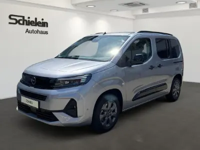 Neu Opel Combo 131 PS (96 kW) 2026 Grau Van / Kleinbus