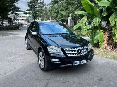 Gebraucht Mercedes ML350 Edition 231 PS (169 kW) 2010 Schwarz SUV