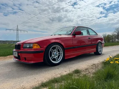 Gebraucht BMW 318 M Sport 150 PS (110 kW) 1992 Rot Coupé