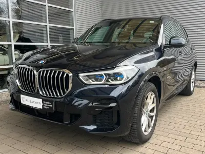 Gebraucht BMW X5 Efficient Dynamics 286 PS (210 kW) 2023 Carbonschwarz metallic SUV