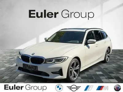 Gebraucht BMW 320 Shadowline 190 PS (139 kW) 2022 Weiss Kombi