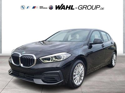 Schwarz Gebraucht 2022 BMW 120 Advantage Kleinwagen | 25.890 € (Fairer Preis)