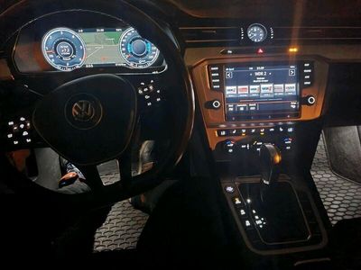 gebraucht VW Passat B8 Tdi Ahk Pano LED Matrix