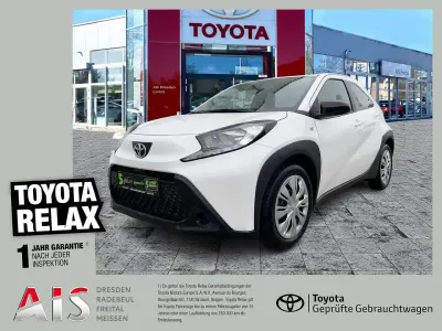 Gebraucht Toyota Aygo X Play 72 PS (52 kW) 2024 Schneeweiß SUV