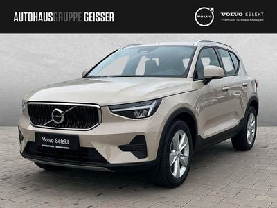 Neu Volvo XC40 Core 163 PS (119 kW) 2025 Sand dune SUV