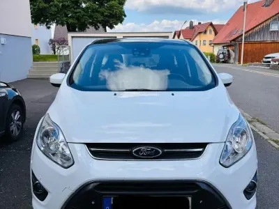 Używany Ford C-MAX SYNC Edition 125 KM (91 kW) 2014 Biały Minivan