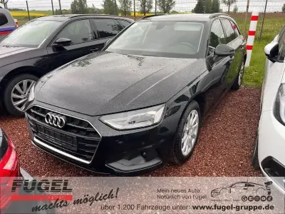 Gebraucht Audi A4 Comfort 190 PS (139 kW) 2022 Mythosschwarz metallic Kombi