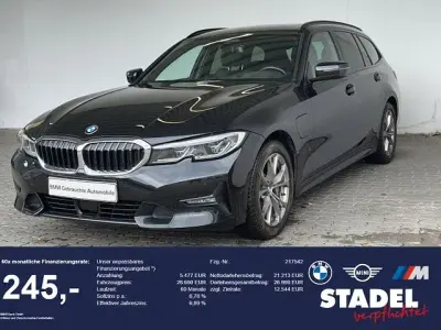 Gebraucht BMW 330e Sport Line 292 PS (214 kW) 2021 Schwarz Kombi