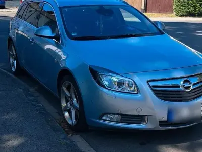 Gebraucht Opel Insignia 160 PS (117 kW) 2013 Silber Kombi