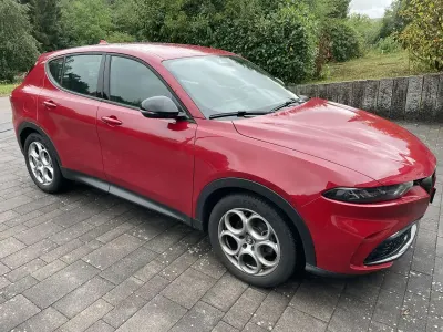 Gebraucht Alfa Romeo Tonale Sprint 131 PS (96 kW) 2023 Rot SUV