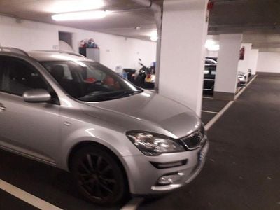 Gebraucht Kia Ceed Sportswagon DREAM-TEAM Edition 90 PS (66 kW) 2012 Silber Kombi