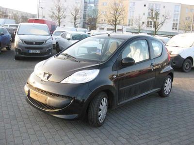 gebraucht Peugeot 107 1.0 Filou 70 Automatik *Klima*