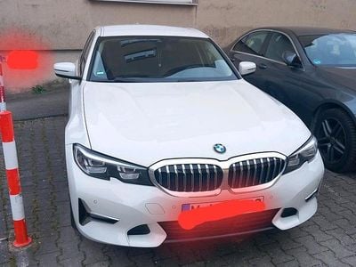 Gebraucht BMW 330 Luxury Line 258 PS (189 kW) 2019 Weiß Limousine