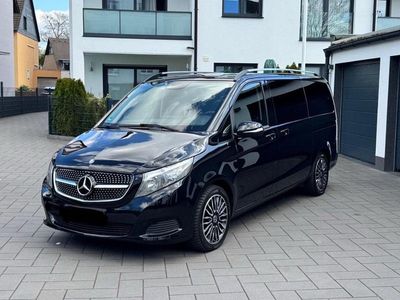 Mercedes V220