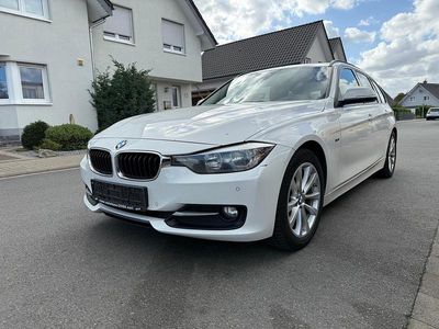 Gebraucht BMW 320 Sport Line 184 PS (135 kW) 2013 Weiß Kombi