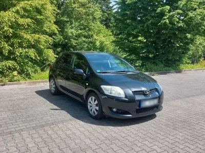 Gebraucht Toyota Auris 132 PS (97 kW) 2009 Schwarz Kleinwagen