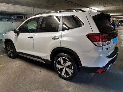 Weiß Gebraucht 2021 Subaru Forester SUV | 31.200 € (Etwas zu teuer)