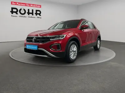 Gebraucht VW T-Roc Cabriolet Life 150 PS (110 kW) 2025 Rot SUV