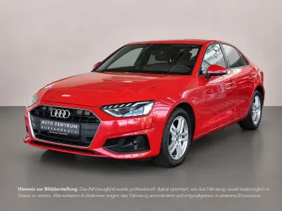 Gebraucht Audi A4 Sport 163 PS (119 kW) 2021 Rot Limousine